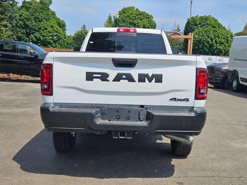 2025 RAM 2500 Tradesman Crew Cab 4x4 8' Box