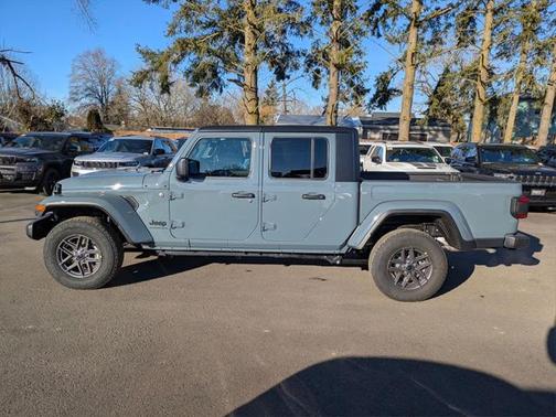 2025 Jeep Gladiator Sport S