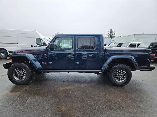 2025 Jeep Gladiator Mojave X