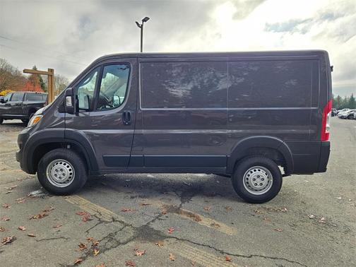 2026 RAM ProMaster 1500 Low Roof