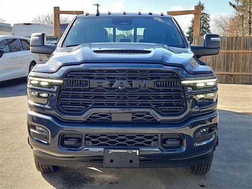 2026 RAM 3500 Laramie Crew Cab 4x4 8' Box