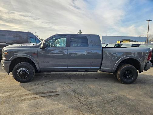 2026 RAM 3500 Limited Mega Cab 4x4 6'4' Box