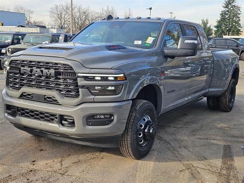 2026 RAM 3500 Limited Mega Cab 4x4 6'4' Box