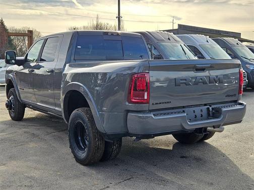 2026 RAM 3500 Limited Mega Cab 4x4 6'4' Box