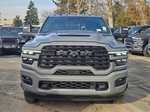 2026 RAM 3500 Limited Mega Cab 4x4 6'4' Box