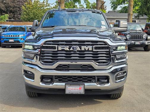 2025 RAM 2500 Tradesman Crew Cab 4x4 8' Box