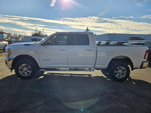 2020 RAM 2500 Big Horn Crew Cab 4X4 6'4' Box