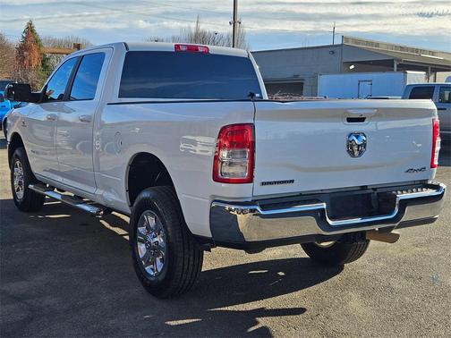 2020 RAM 2500 Big Horn Crew Cab 4X4 6'4' Box