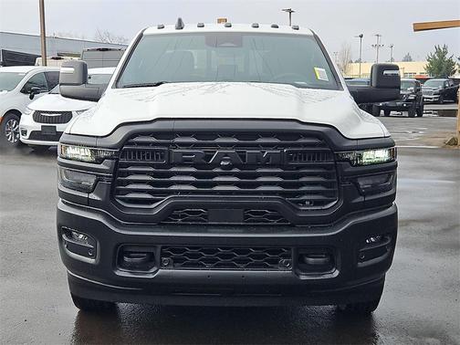 2026 RAM 2500 Tradesman Crew Cab 4x4 6'4' Box