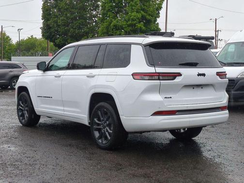 Bright White Clearcoat 2026 Jeep Grand Cherokee L Limited