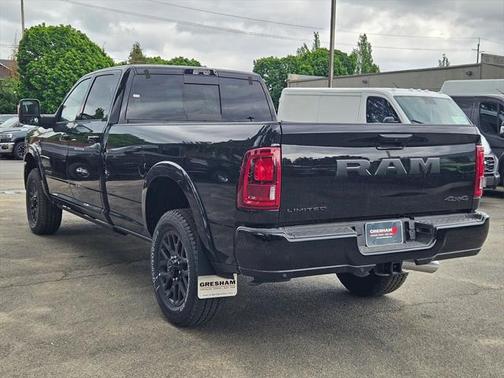 2025 RAM 2500 Limited Crew Cab 4x4 8' Box