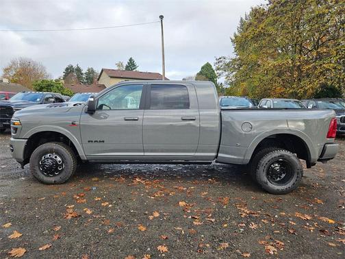 2026 RAM 3500 Limited
