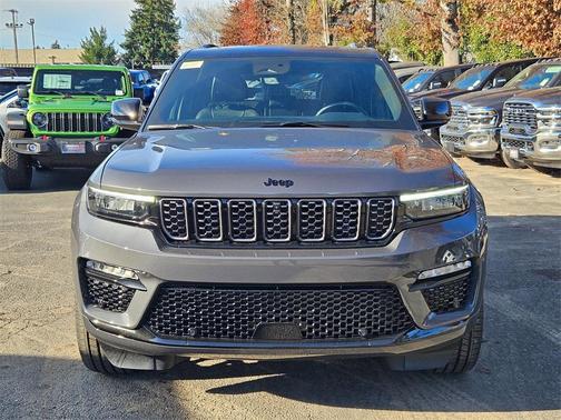 2025 Jeep Grand Cherokee Summit