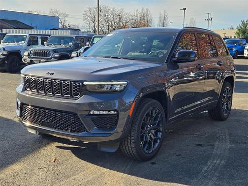 2025 Jeep Grand Cherokee Summit