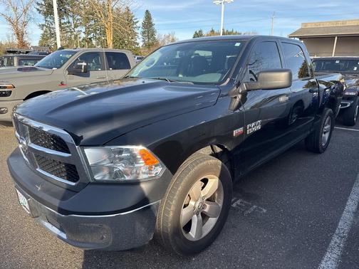 2018 RAM 1500 SLT