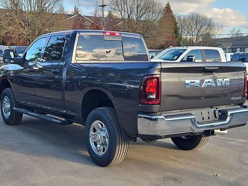 2026 RAM 3500 Tradesman Crew Cab 4x4 6'4' Box