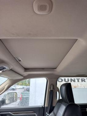 2019 RAM 3500 Laramie Crew Cab 4x4 8' Box
