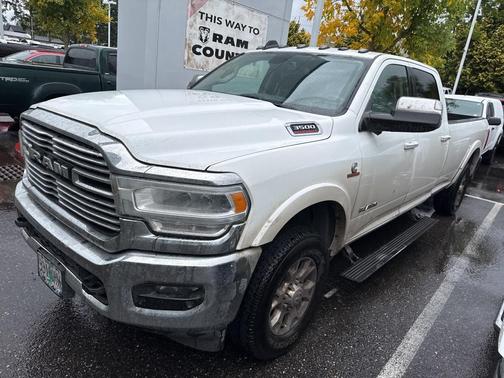 2019 RAM 3500 Laramie Crew Cab 4x4 8' Box