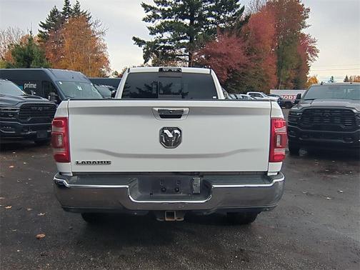 2019 RAM 3500 Laramie Crew Cab 4x4 8' Box