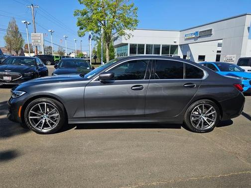 2021 BMW 330 xDrive