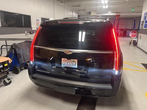 2017 Cadillac Escalade Platinum