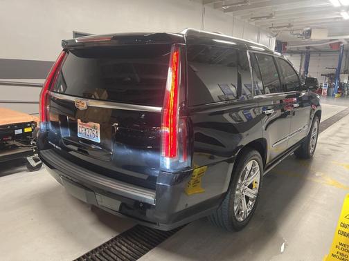 2017 Cadillac Escalade Platinum