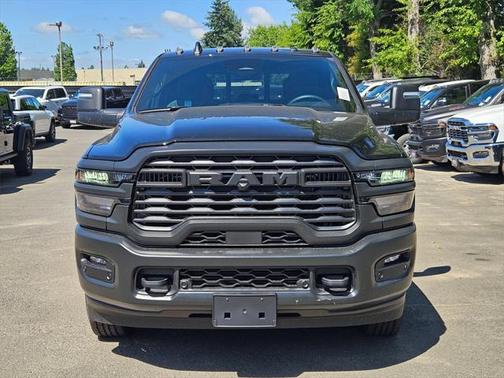 2025 RAM 2500 Tradesman Crew Cab 4x4 8' Box