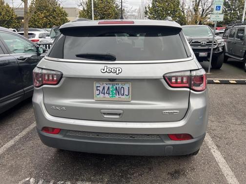 2022 Jeep Compass Latitude