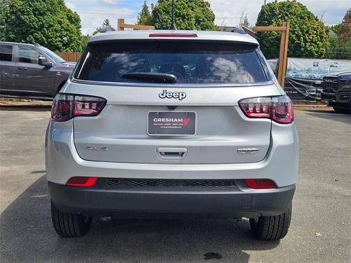 2025 Jeep Compass Latitude