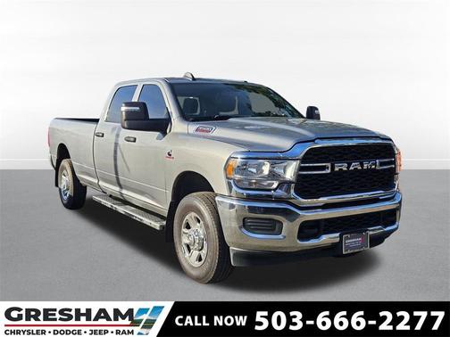 2024 RAM 3500 Tradesman Crew Cab 4x4 8' Box