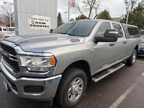 2024 RAM 3500 Tradesman Crew Cab 4x4 8' Box