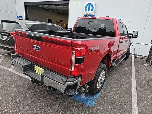 2023 Ford F-350 XLT