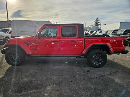 2025 Jeep Gladiator Sport S