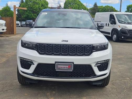 2025 Jeep Grand Cherokee Summit