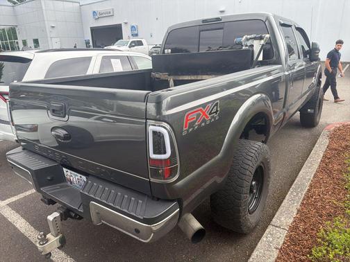 Magnetic 2016 Ford F-250 Lariat