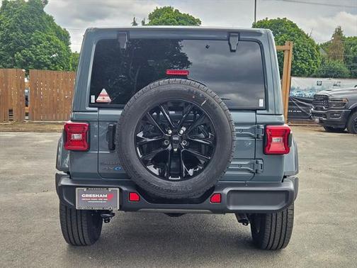 2025 Jeep Wrangler 4xe Sahara