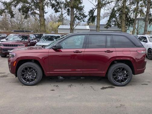 2025 Jeep Grand Cherokee Summit