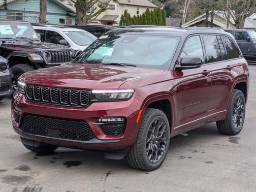 2025 Jeep Grand Cherokee Summit