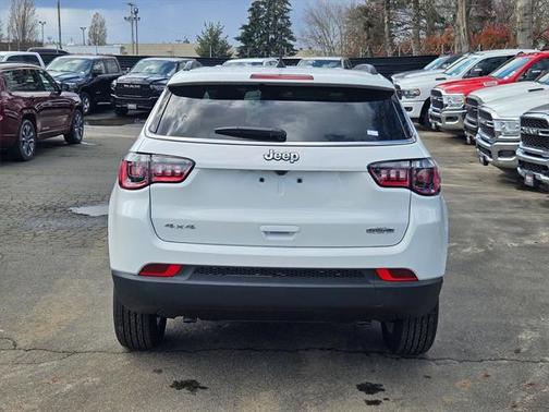 2025 Jeep Compass Latitude