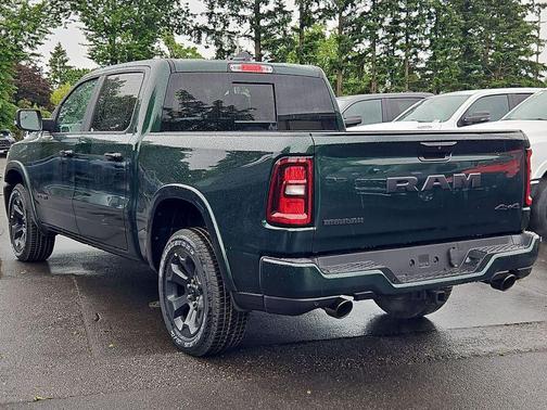 Serrano Green Metallic 2026 RAM 1500 Big Horn/Lone Star