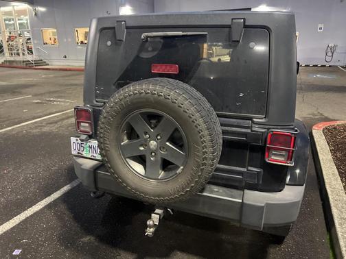 2013 Jeep Wrangler Unlimited Freedom Edition