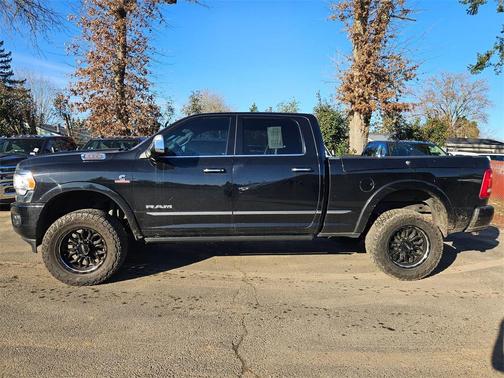 2019 RAM 2500 Limited Crew Cab 4x4 6'4' Box
