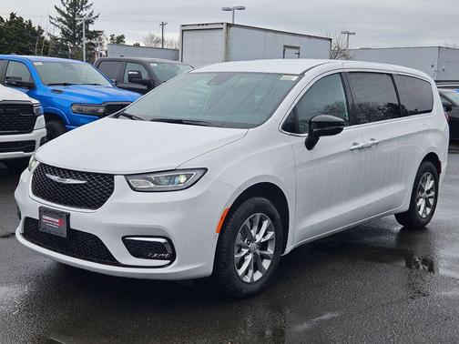 2026 Chrysler Pacifica L