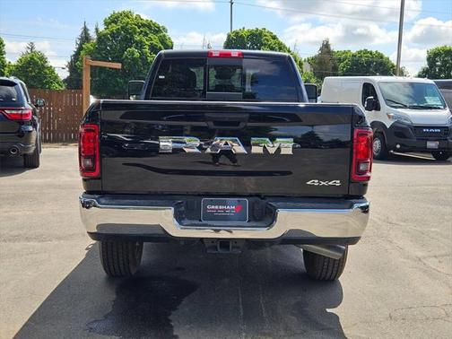 2025 RAM 3500 Tradesman Crew Cab 4x4 8' Box