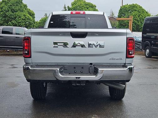 Silver Zynith 2026 RAM 2500 Tradesman Crew Cab 4x4 6'4' Box