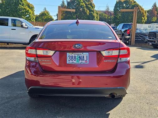 2018 Subaru Impreza 2.0i Premium
