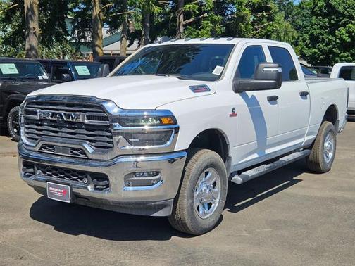 2025 RAM 2500 Tradesman Crew Cab 4x4 6'4' Box