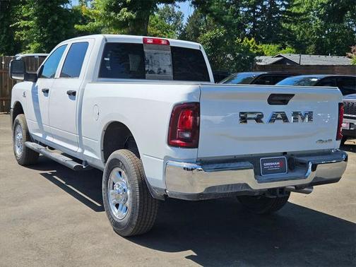 2025 RAM 2500 Tradesman Crew Cab 4x4 6'4' Box