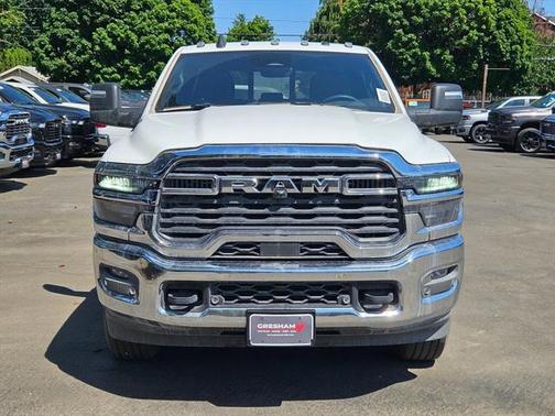 2025 RAM 2500 Tradesman Crew Cab 4x4 6'4' Box