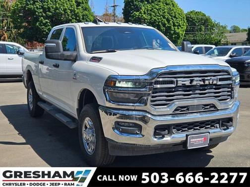 2025 RAM 2500 Tradesman Crew Cab 4x4 6'4' Box